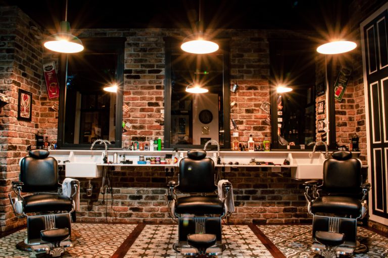 5 Estratégias Inovadoras para Clientes Relaxarem na sua Barbearia e voltarem mais vezes